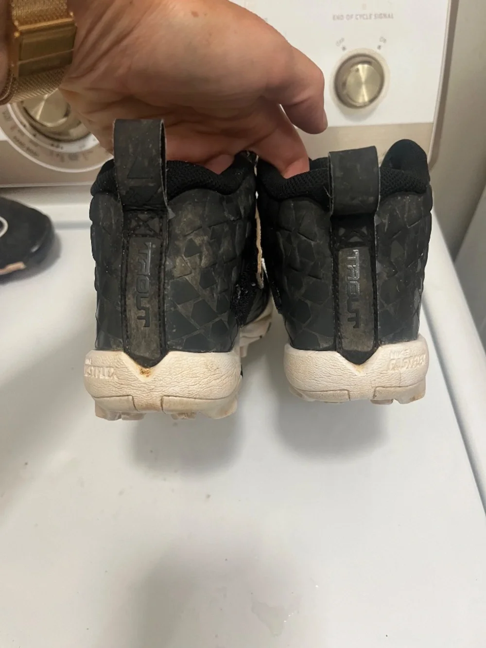 Nike Fast Flex Trout 27 Cleats 4Y